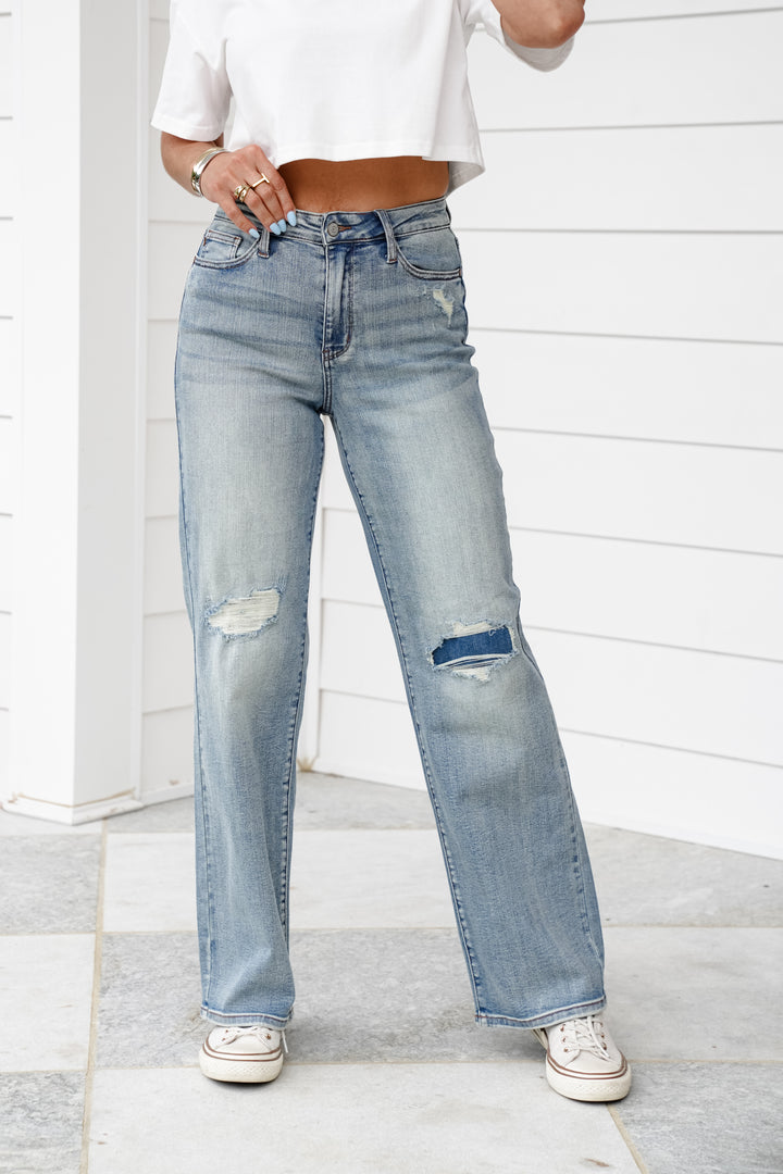 Judy Blue High Rise Medium Wash Distressed Straight Leg Jeans with Knee Patches