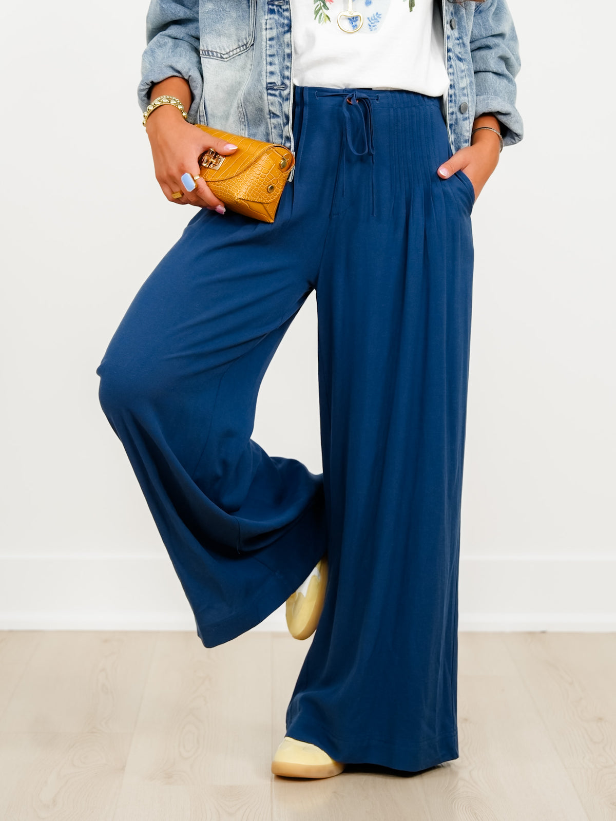 Linen Blend Pleated Elastic Waist Wide Leg Pants