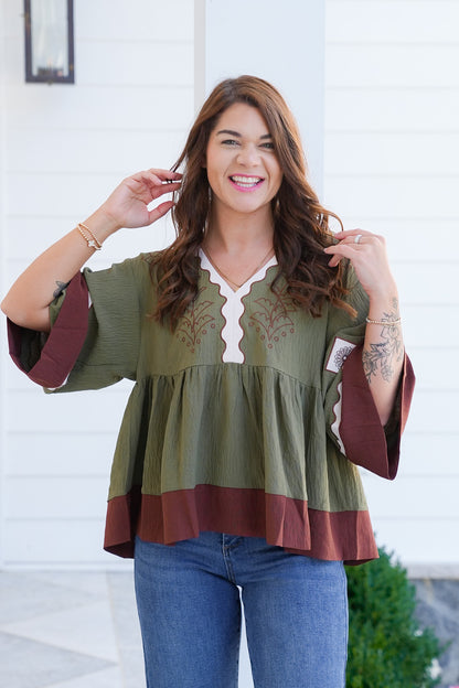 Plus/Reg Color Block 3/4 Sleeve V Neck Peasant Blouse