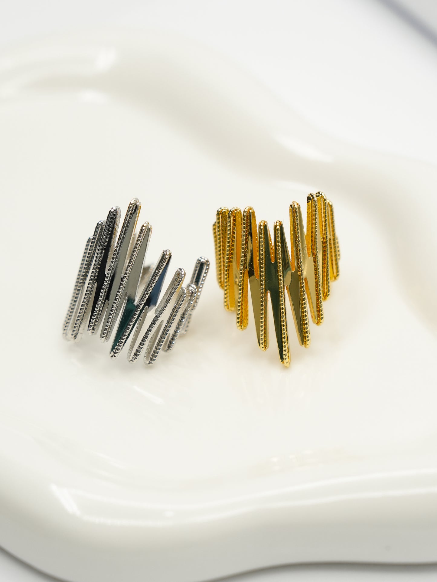 ZigZag Ring
