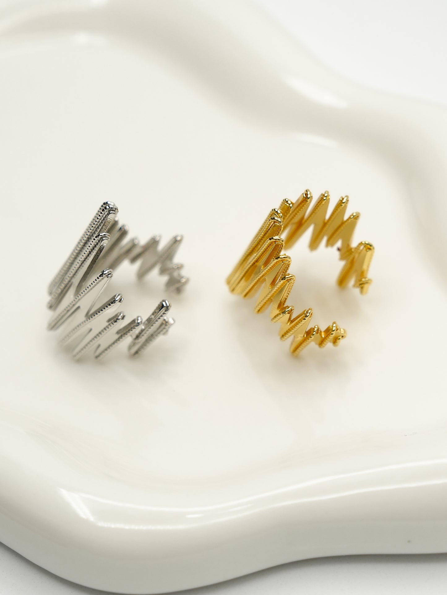 ZigZag Ring