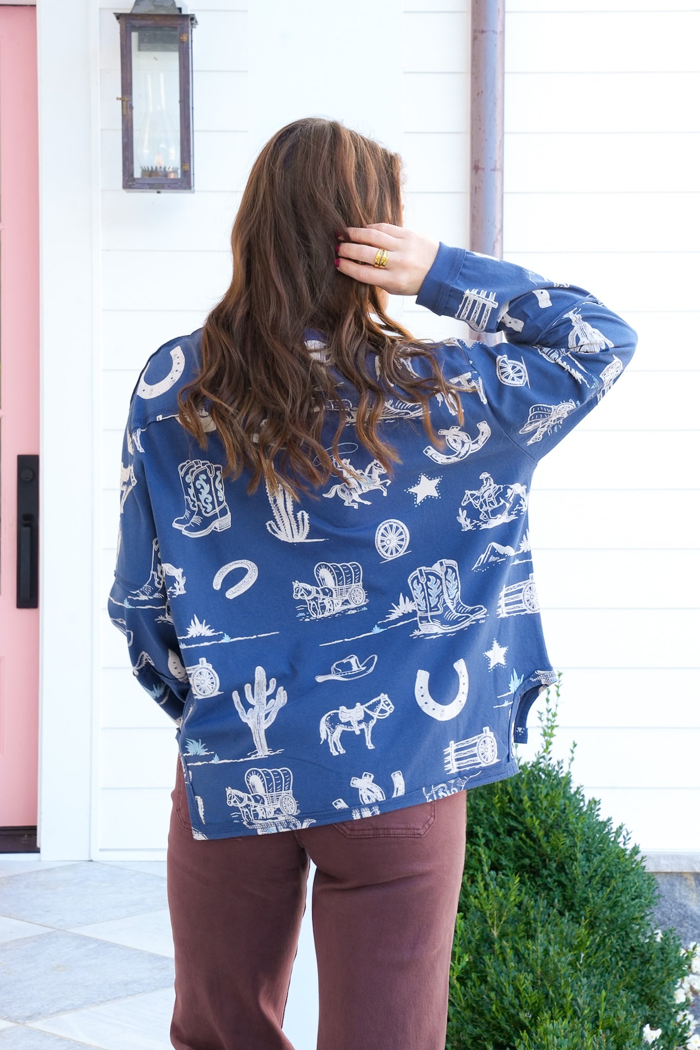 Western Print Long Sleeve Round Neck Top