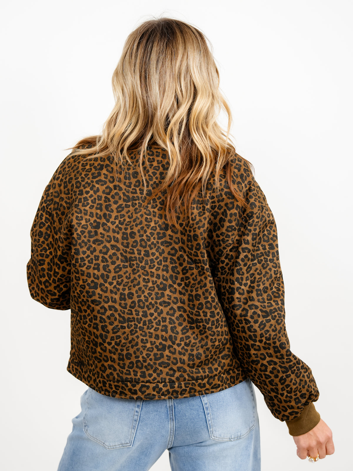 Plus/Reg Leopard Print Quilted Button Down Collared Jacket