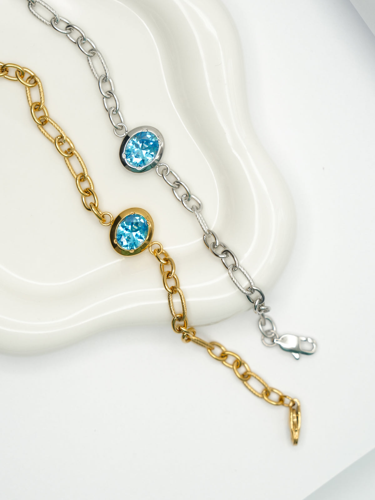 Raising Surfers The Nicolette Blue Bracelet
