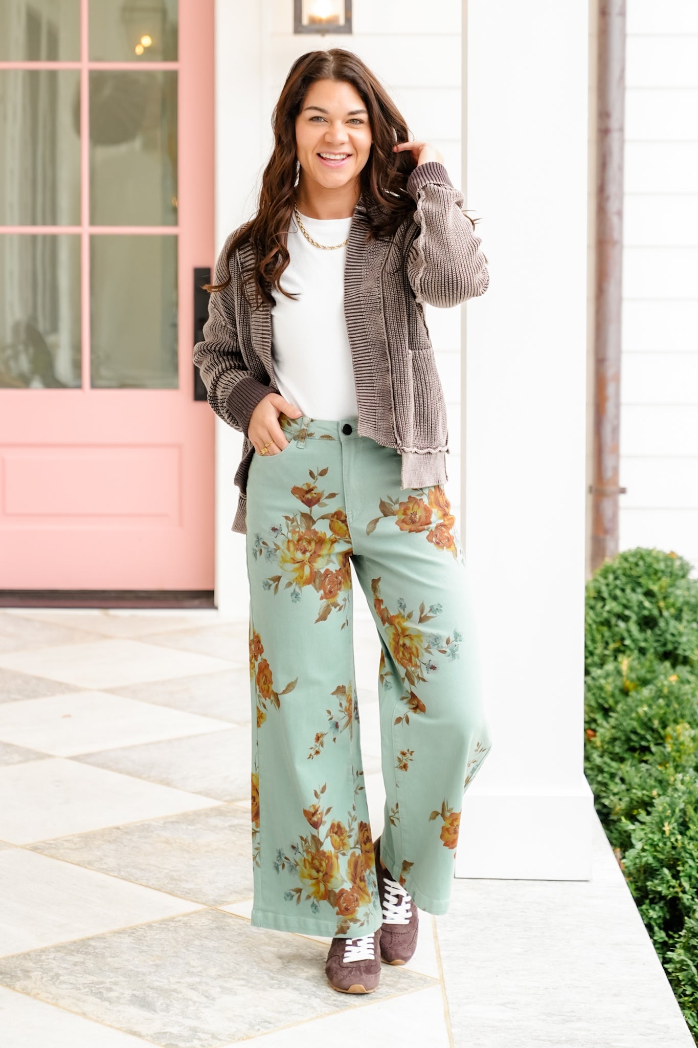Plus/Reg Floral Print High Waisted Wide Leg Pants
