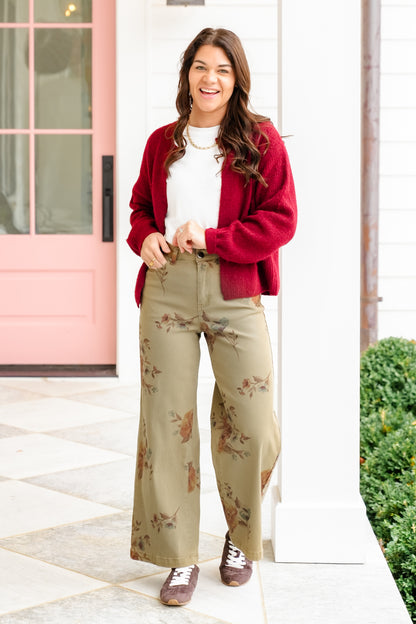 Plus/Reg Floral Print High Waisted Wide Leg Pants