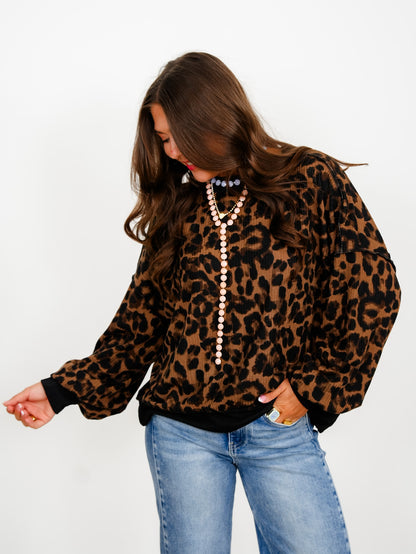 Plus/Reg Ribbed Knit Leopard Print Long Sleeve Pullover Top