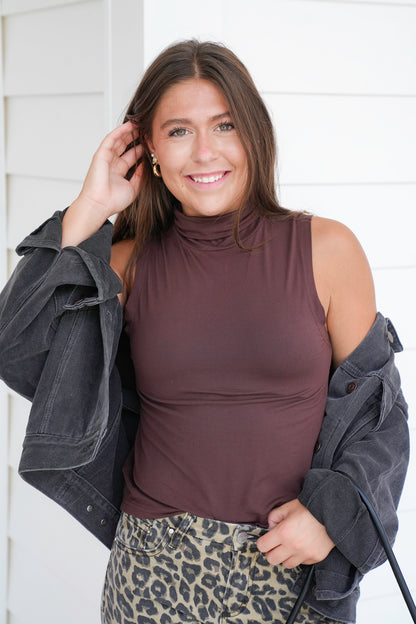 Sleeveless Turtle Neck Top