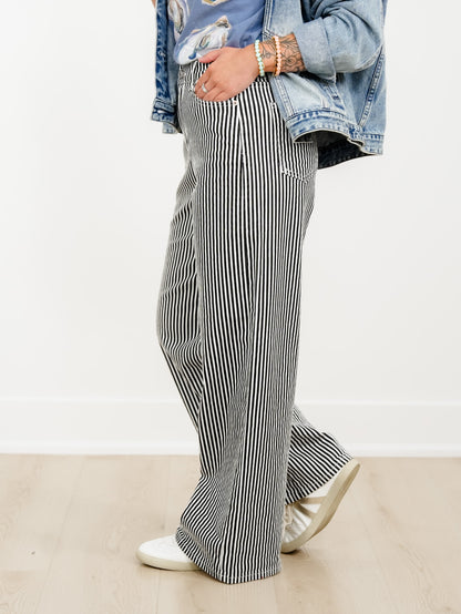 Plus/Reg Stripe High Waist Wide Leg Pants