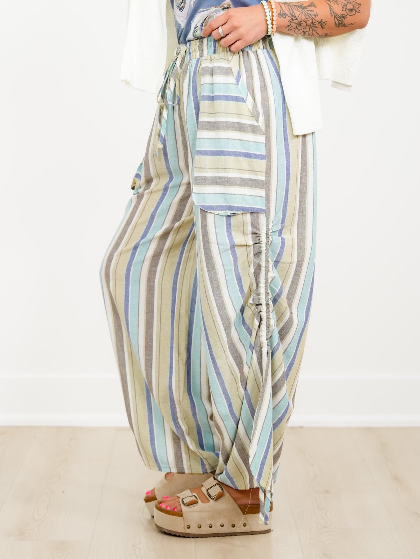 Vertical Stripe Elastic Waist Wide Leg Pants
