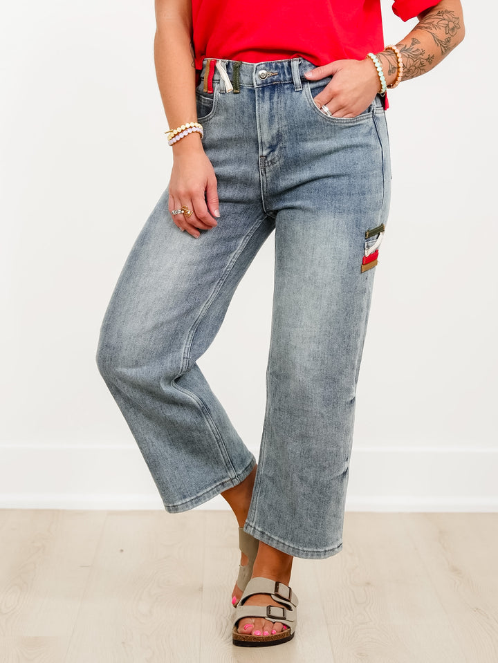 Light Wash Straight Leg Jeans with Belt Loop Detail - Freckled Poppy