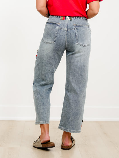 Light Wash Straight Leg Jeans with Belt Loop Detail