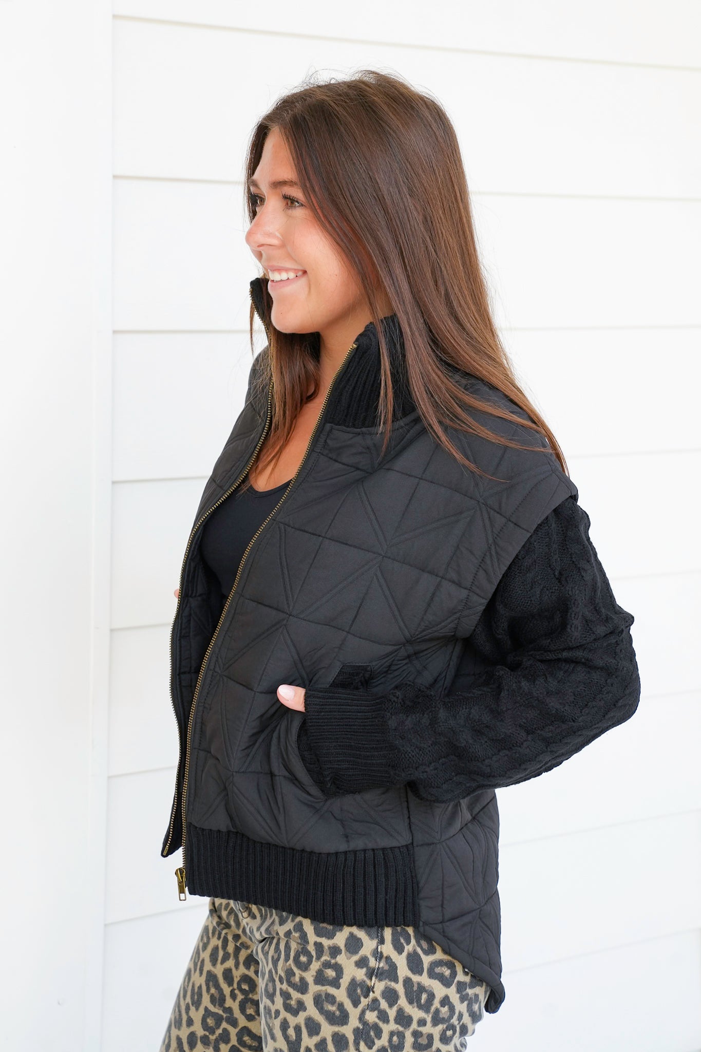 Textured Long Sleeve Zip Up Jacket With Side Pockets