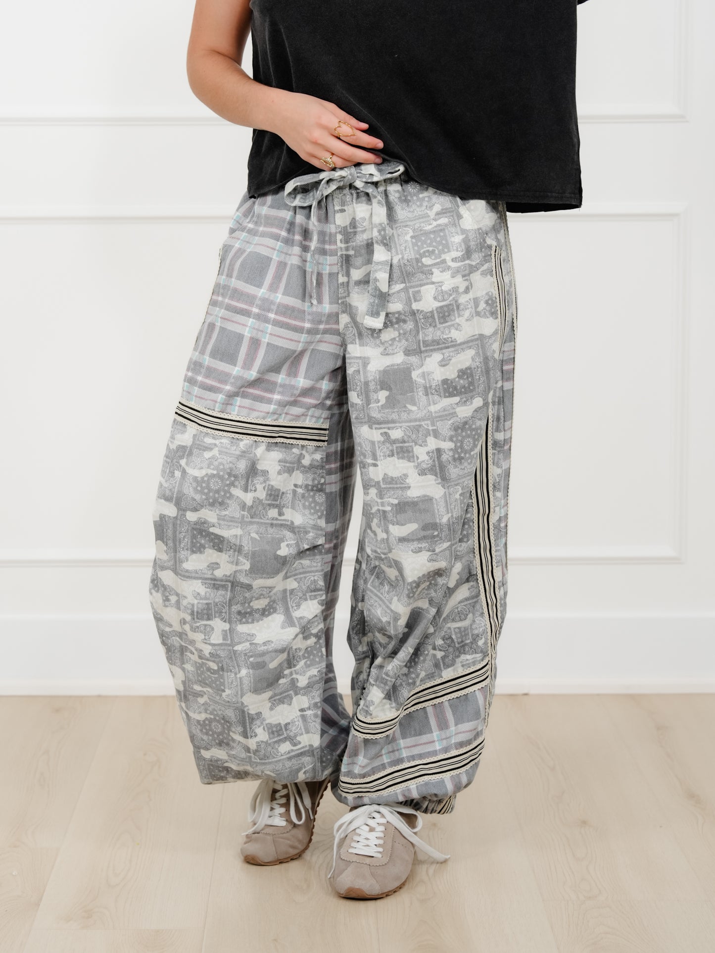 POL Camo Print Elastic Waist Jogger Pants