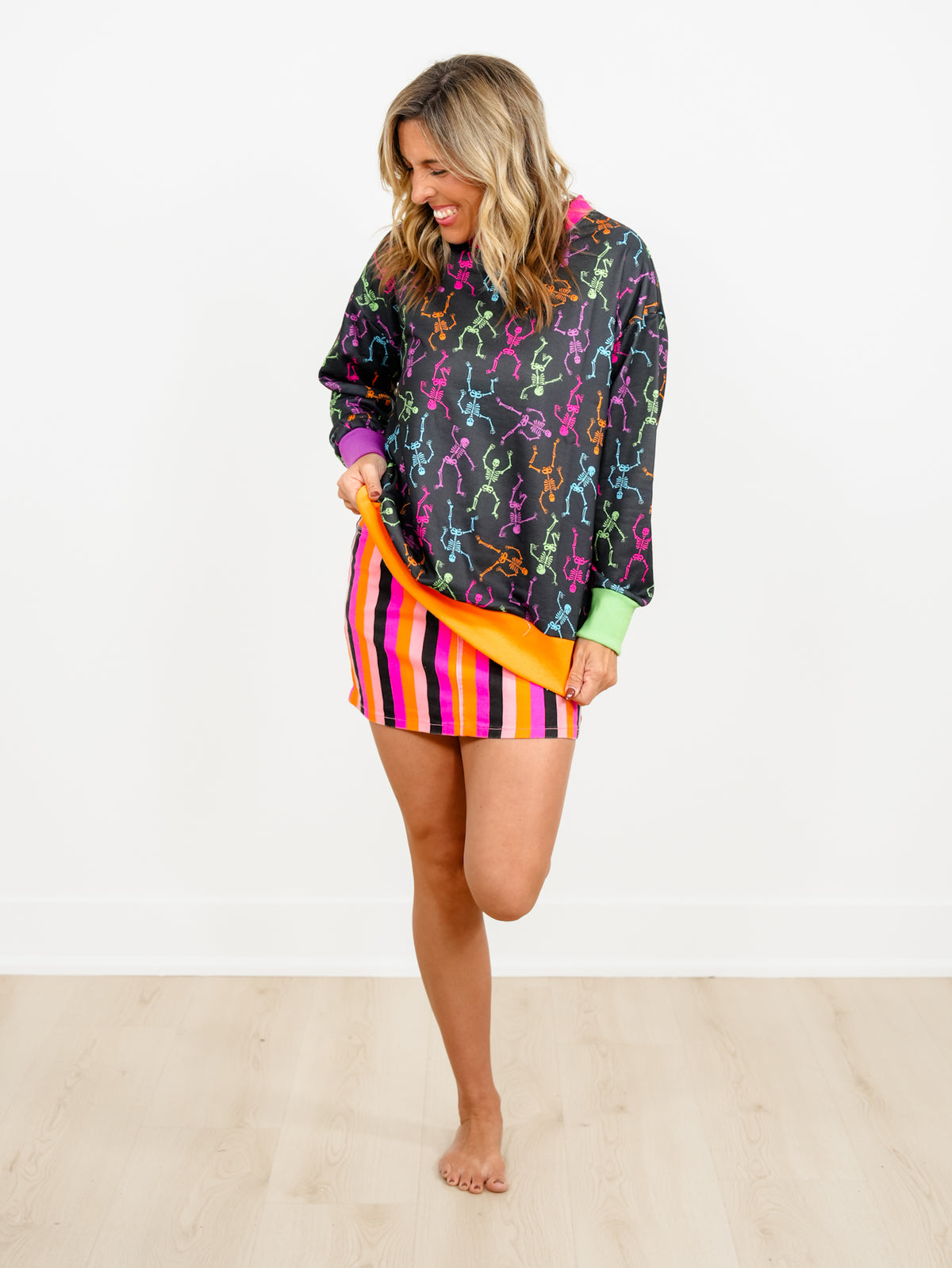 Plus/Reg Dancing Skeleton Print Long Sleeve Pullover Top