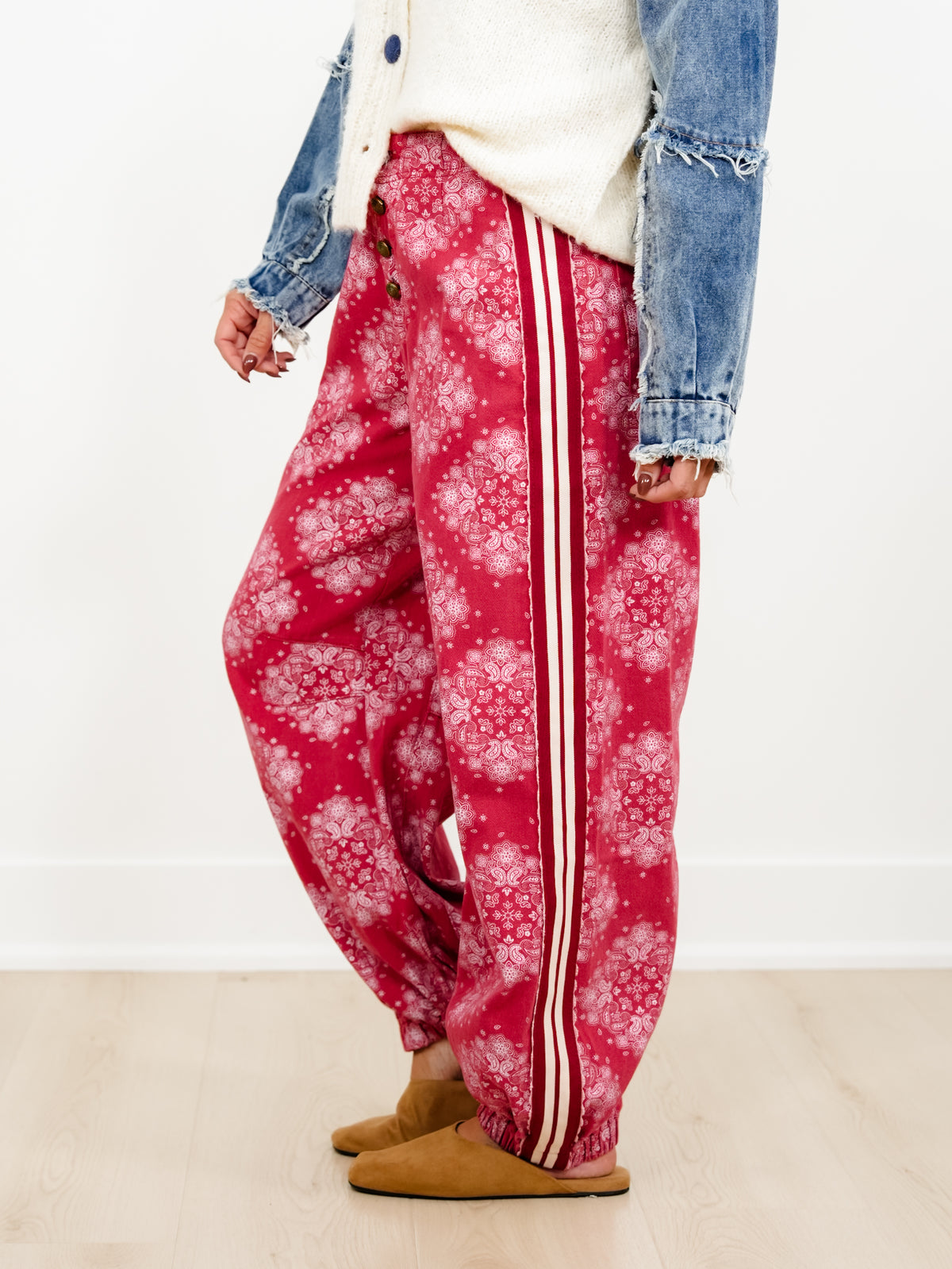 POL Paisley Print Button Fly Jogger Pants with Side Stripe