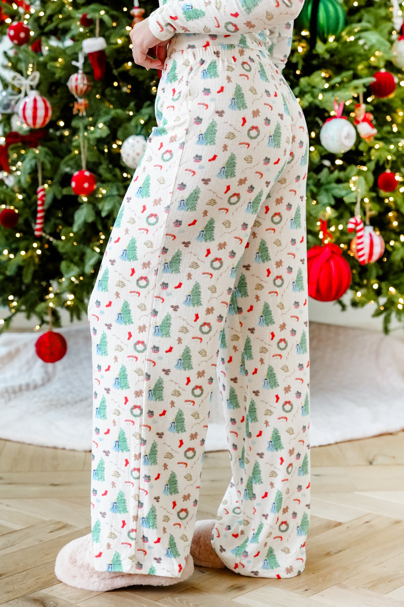 Holiday Print Ribbed Knit Lounge Pants