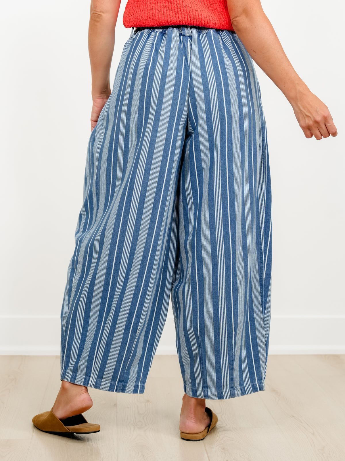 Plus/Reg Washed Striped Drawstring Barrel Leg Pants