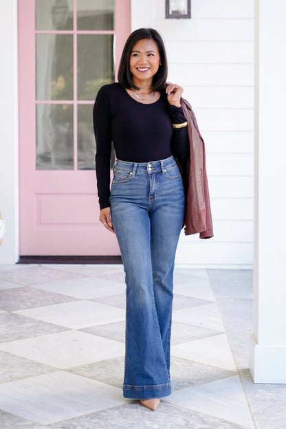 Plus/Reg Ribbed Long Sleeve Scoop Neck Top