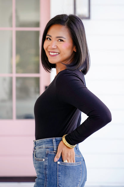 Plus/Reg Ribbed Long Sleeve Scoop Neck Top