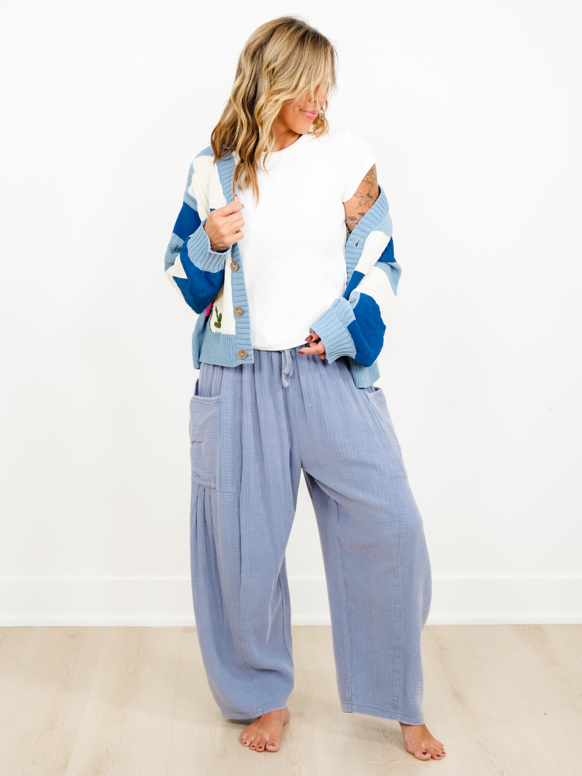 Drawstring Elastic Waist Gauze Wide Leg Cargo Pants