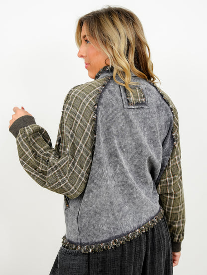 POL Thermal and Plaid Long Sleeve Snap Close Jacket