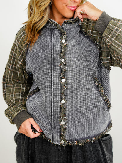 POL Thermal and Plaid Long Sleeve Snap Close Jacket