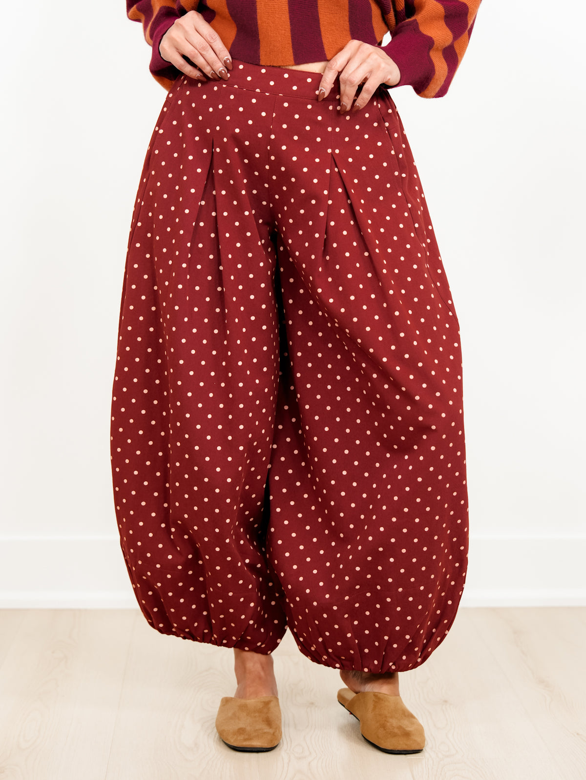 Plus/Reg Polka Dot High Waist Balloon Leg Pants