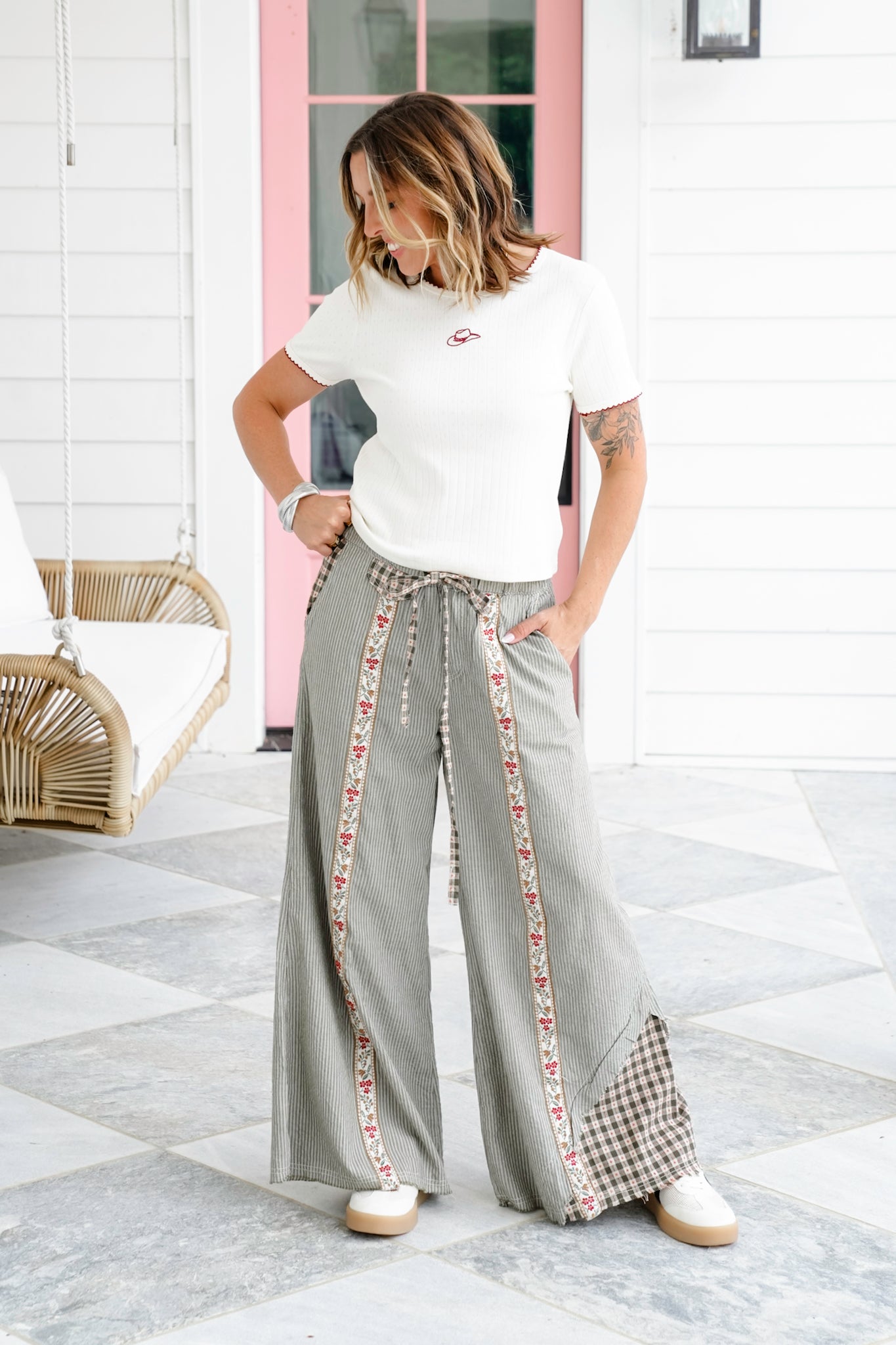 Ribbed Knit Short Sleeve Top with Embroidered Cowboy Hat Detail