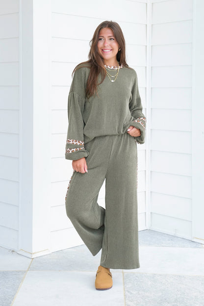 Plus/Reg Ribbed Long Sleeve Top with Elastic Waist Pants Set