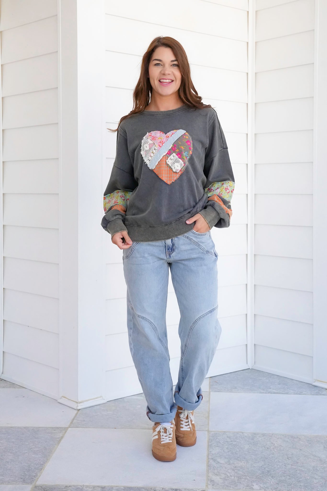 Plus/Reg Floral Heart Patch Long Sleeve Pullover