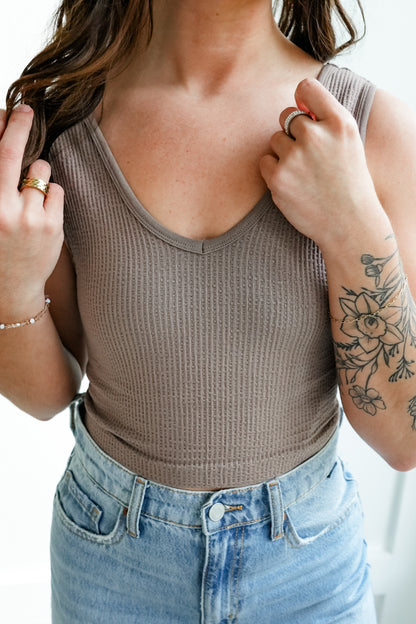 Ribbed Knit U/V Neck Cropped Tank Top