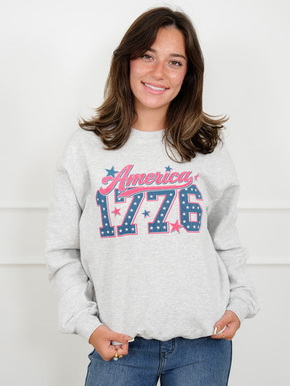 Plus/Reg Long Sleeve Retro 1776 Graphic Sweatshirt