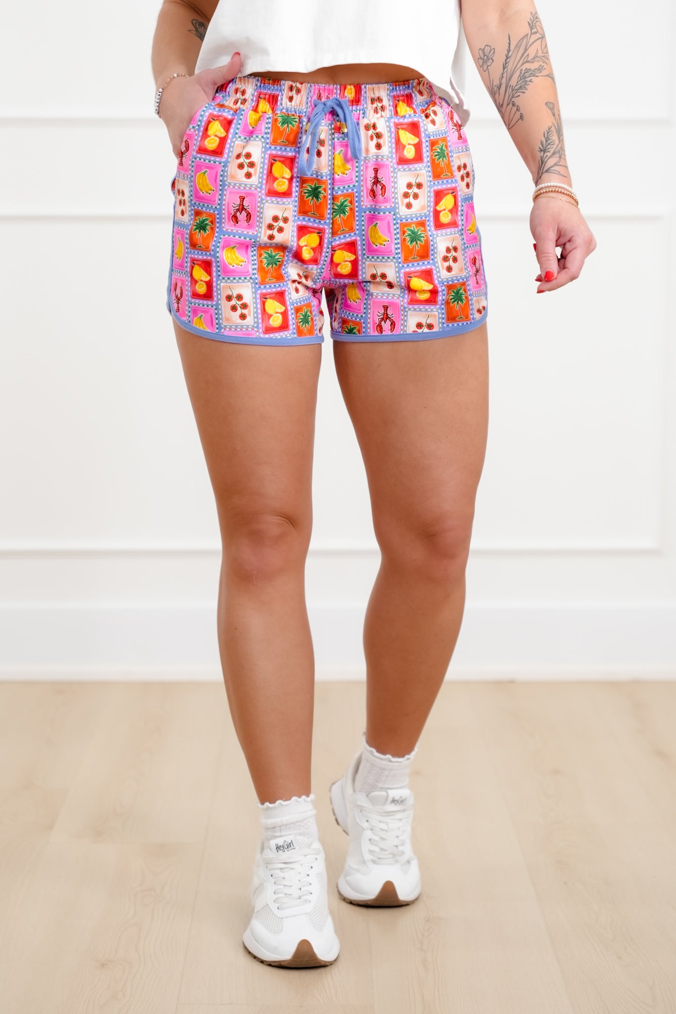 Plus/Reg Paradise Print Elastic Waist Shorts