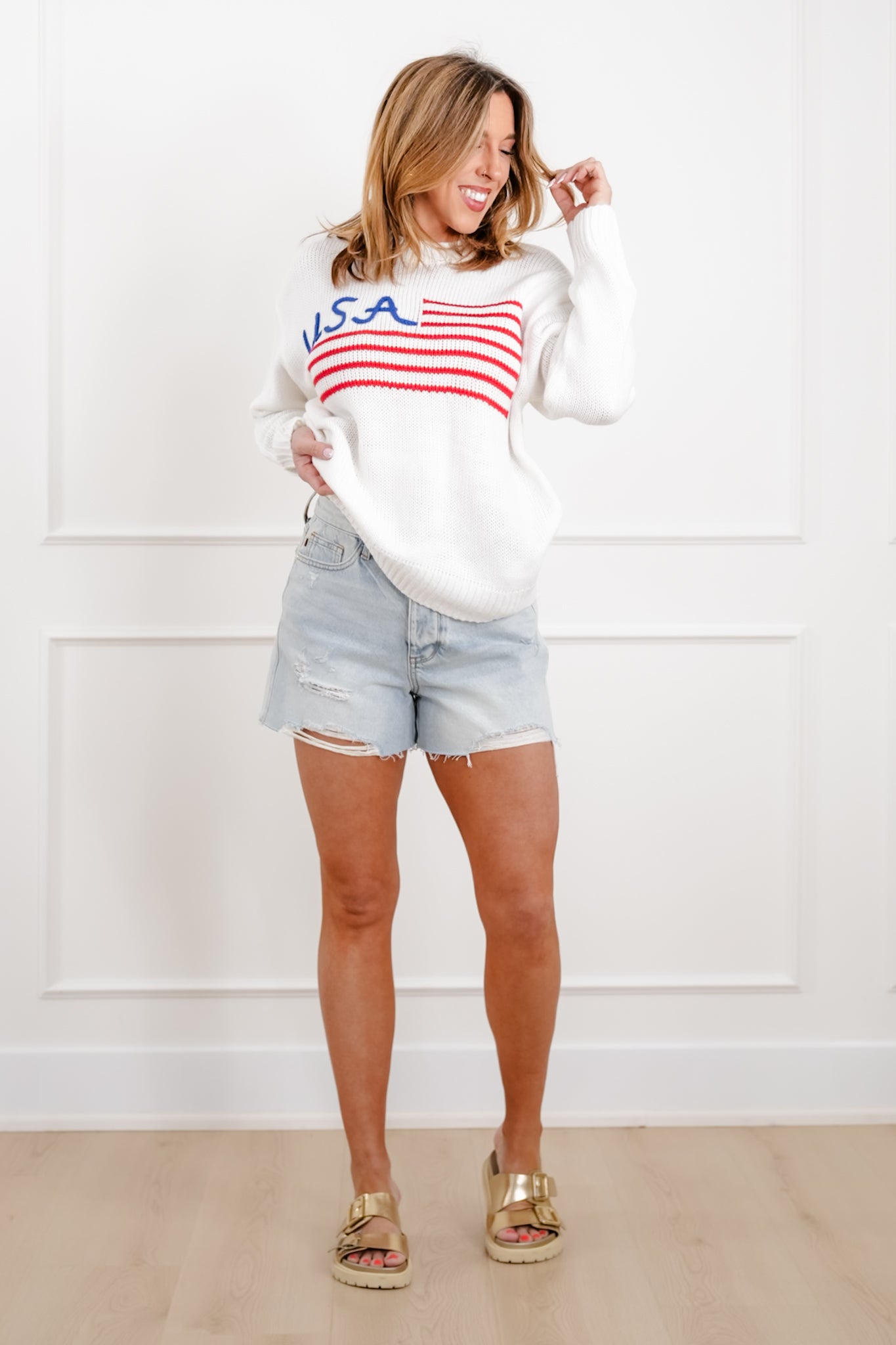 White Long Sleeve "USA" Pullover Knit Sweater