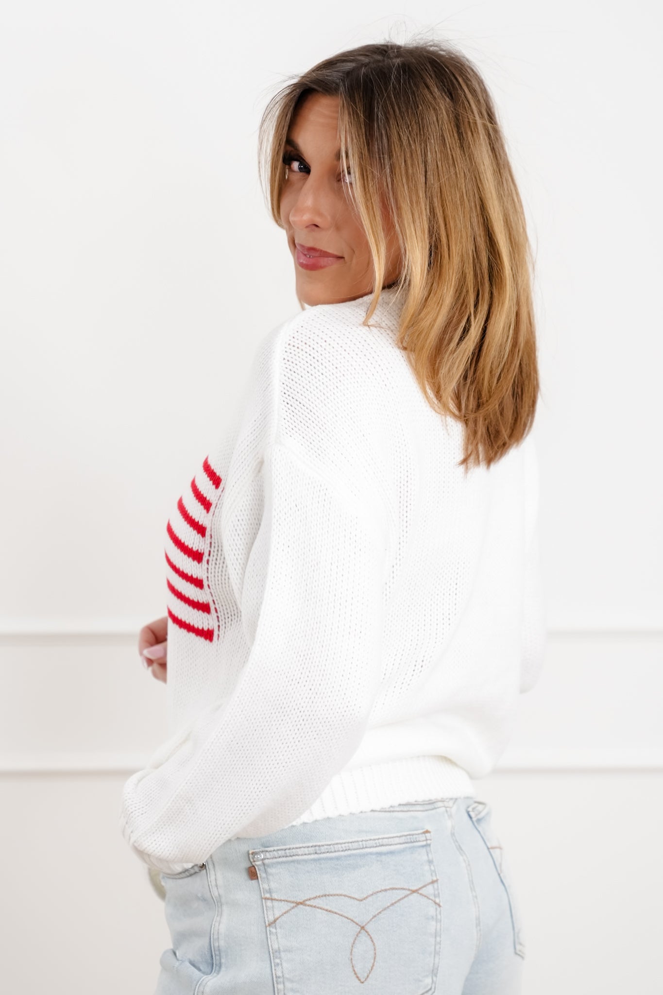 White Long Sleeve "USA" Pullover Knit Sweater