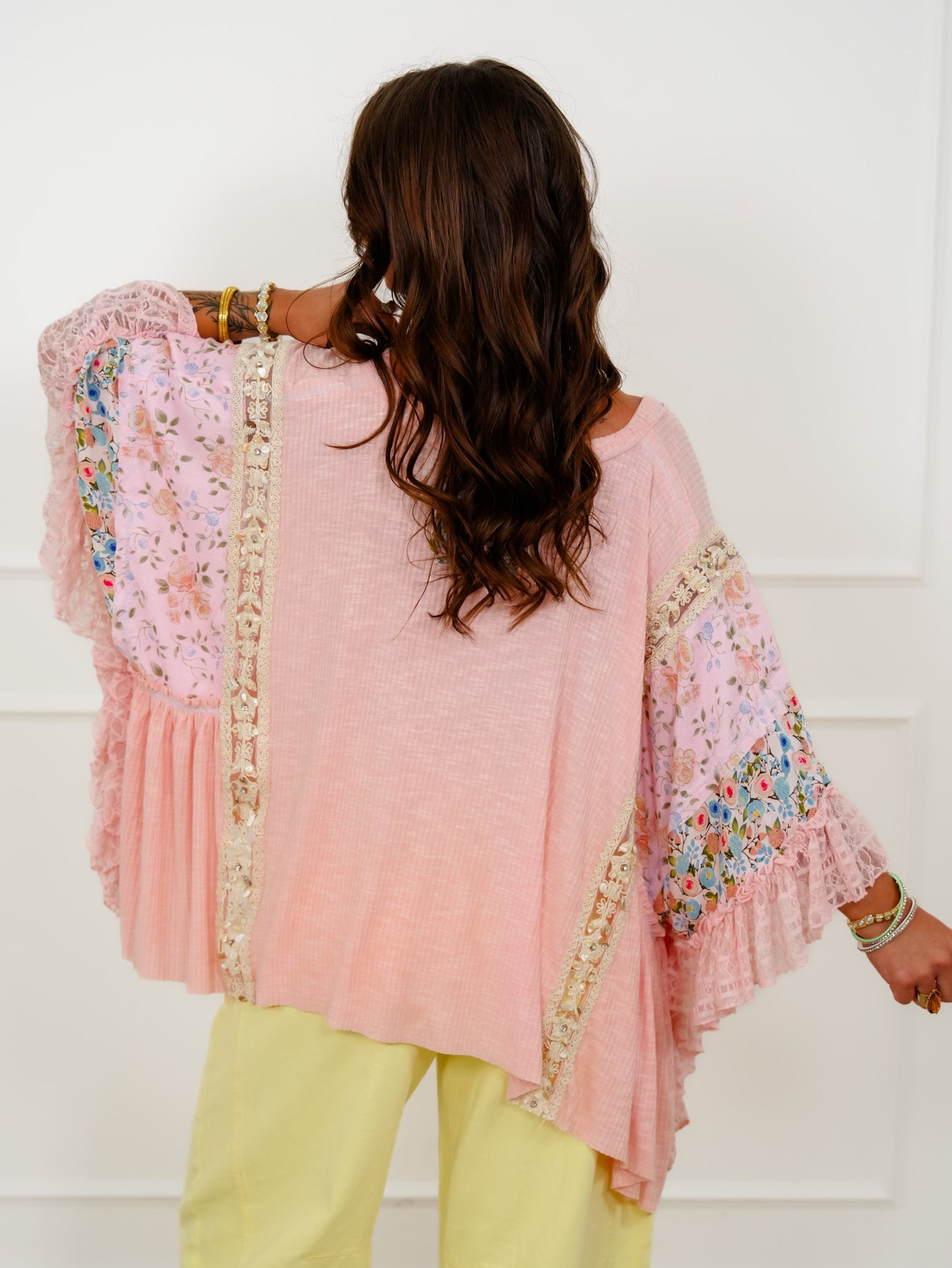 POL Ribbed V Neck Kimono Top with Floral Print
