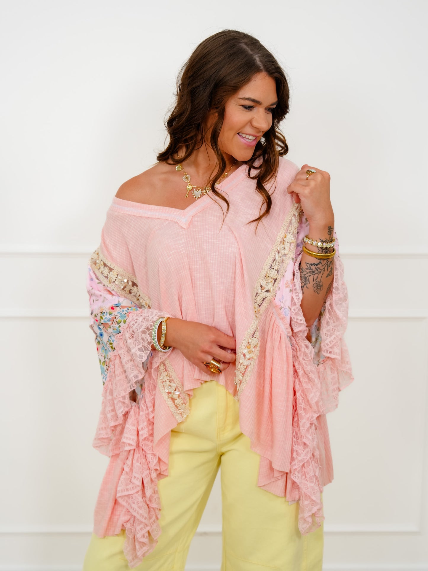 POL Ribbed V Neck Kimono Top with Floral Print