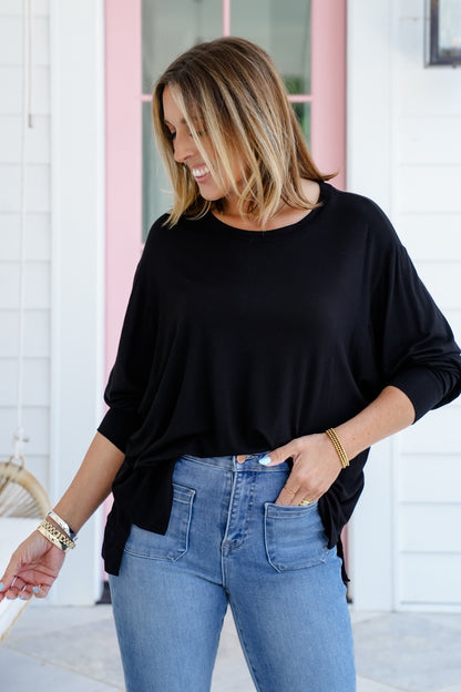Plus/Reg Solid Long Sleeve Round Neck Knit Top