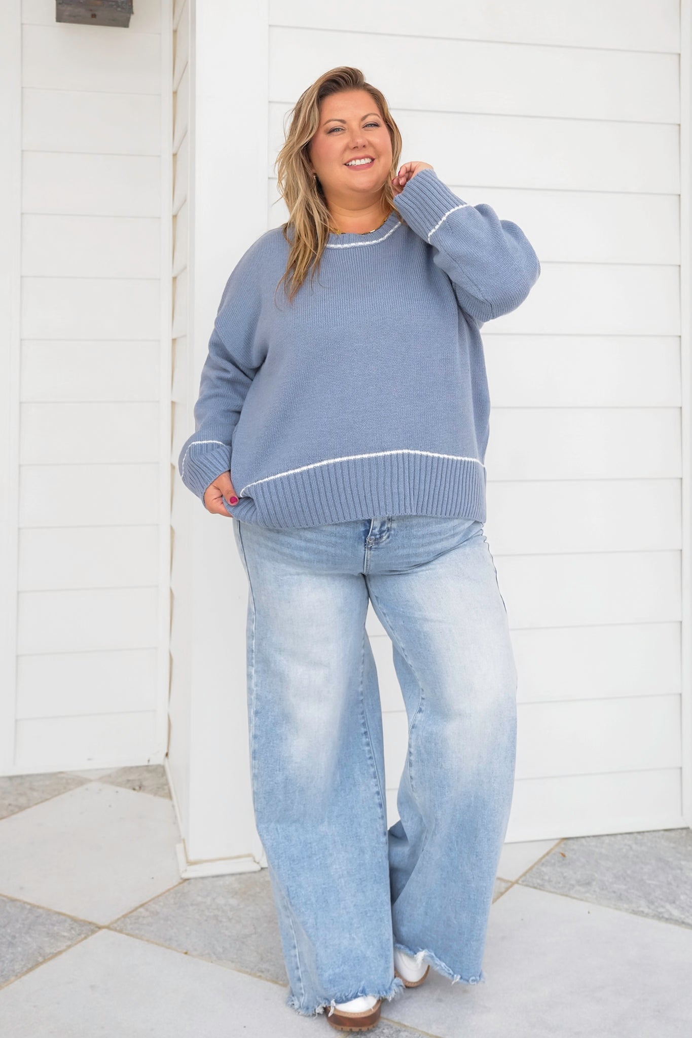 Long Sleeve Sweater with Contrast Trim