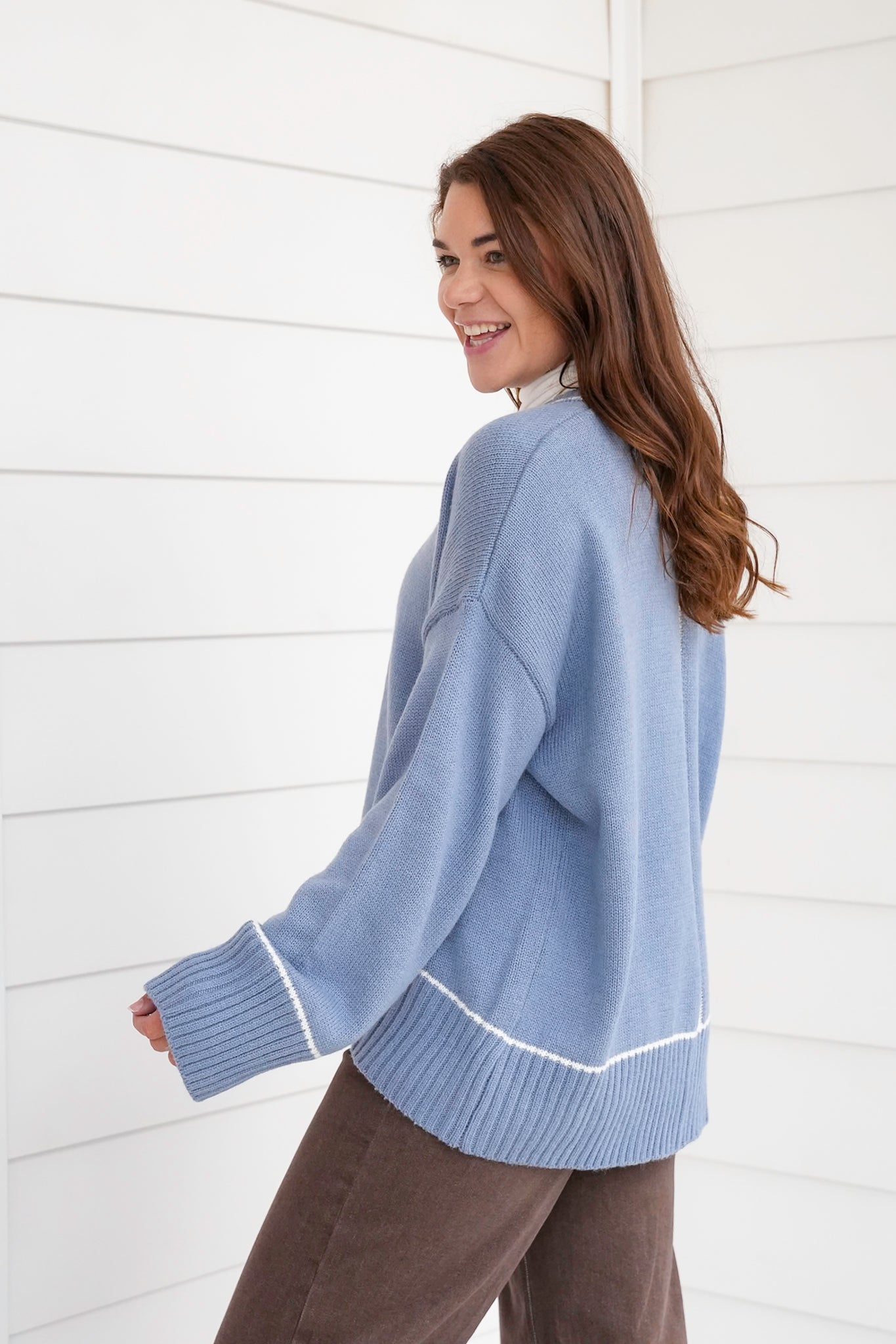 Long Sleeve Sweater with Contrast Trim