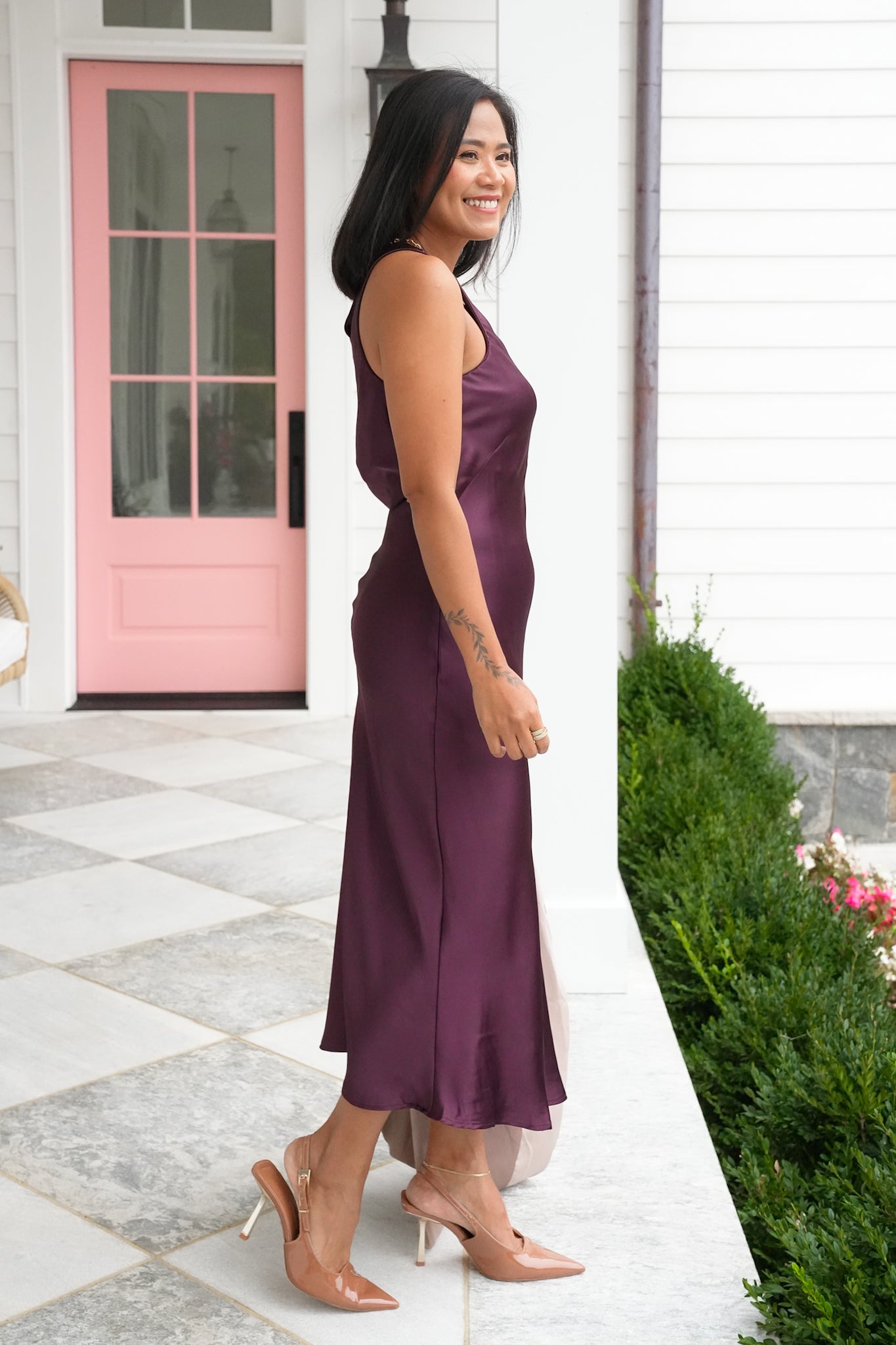 Satin Sleeveless Round Neck Midi Dress