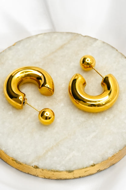 Mila + Stevie DAISY Thick Circle Bubble Hoop with Ball Clasp