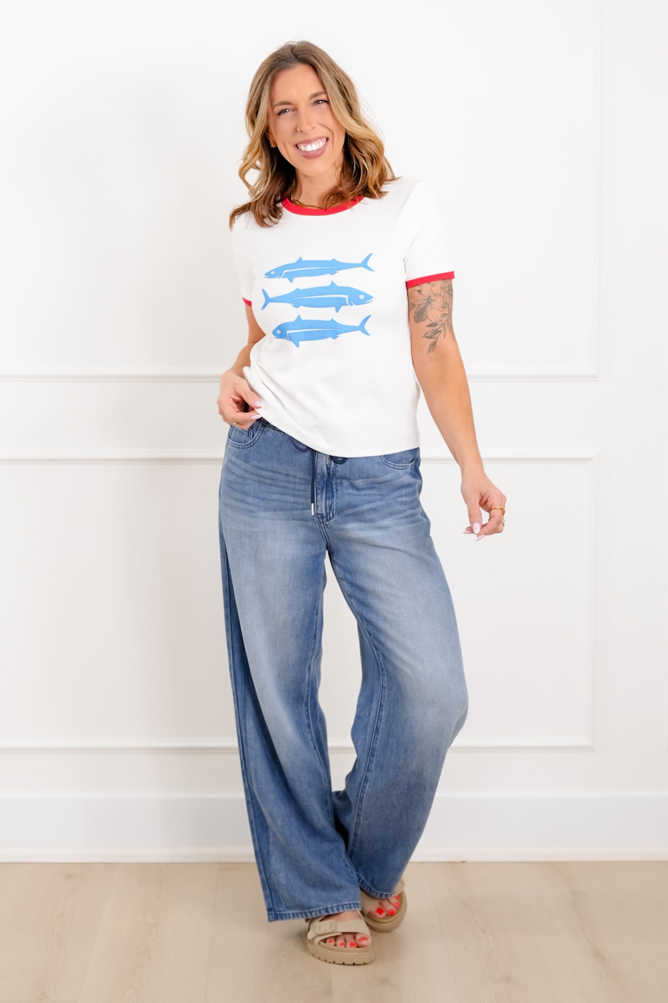 Short Sleeve Crew Neck Sardines Graphic Top