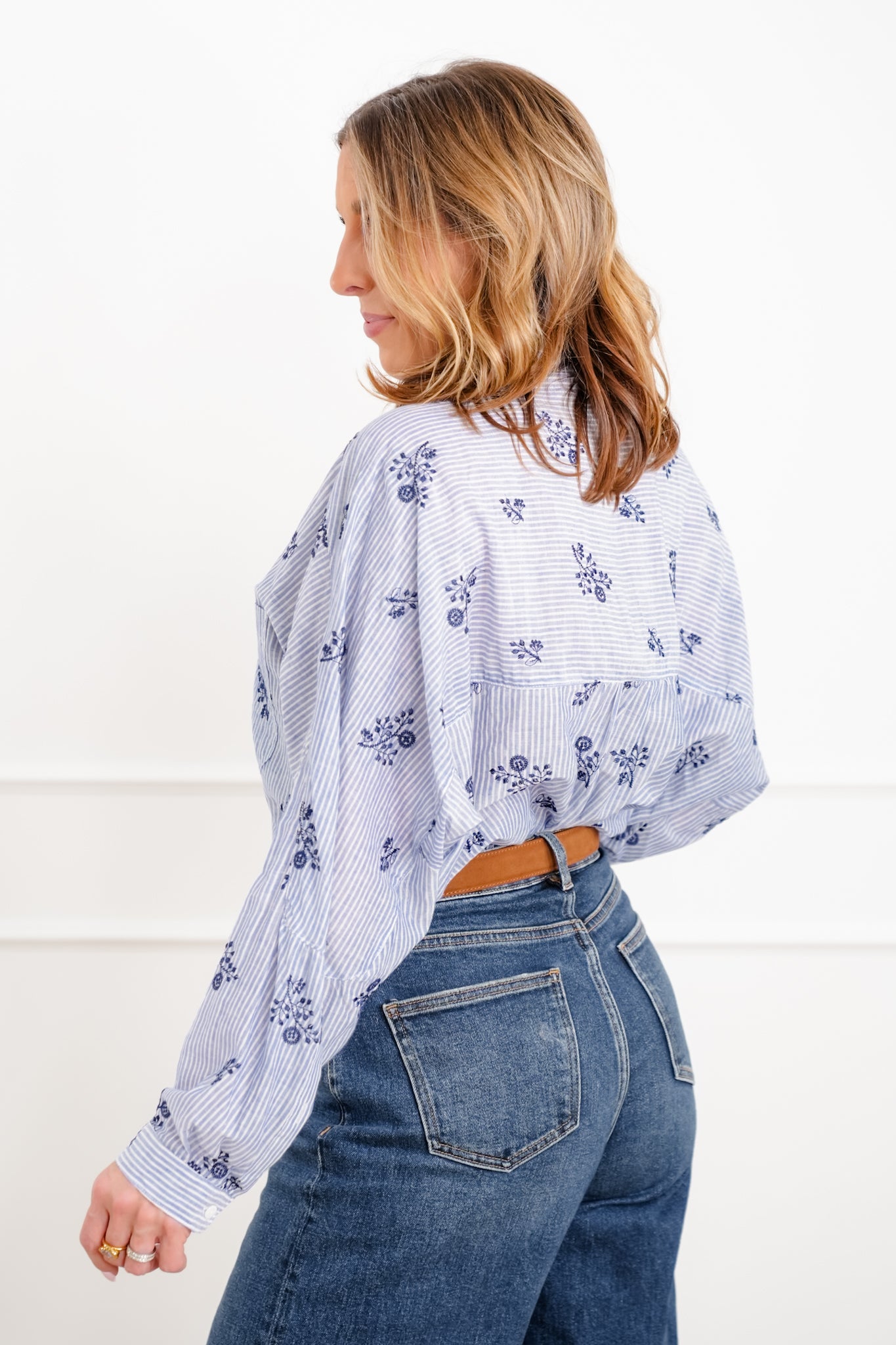 Plus/Reg Floral Stripe Long Sleeve Button Down Top