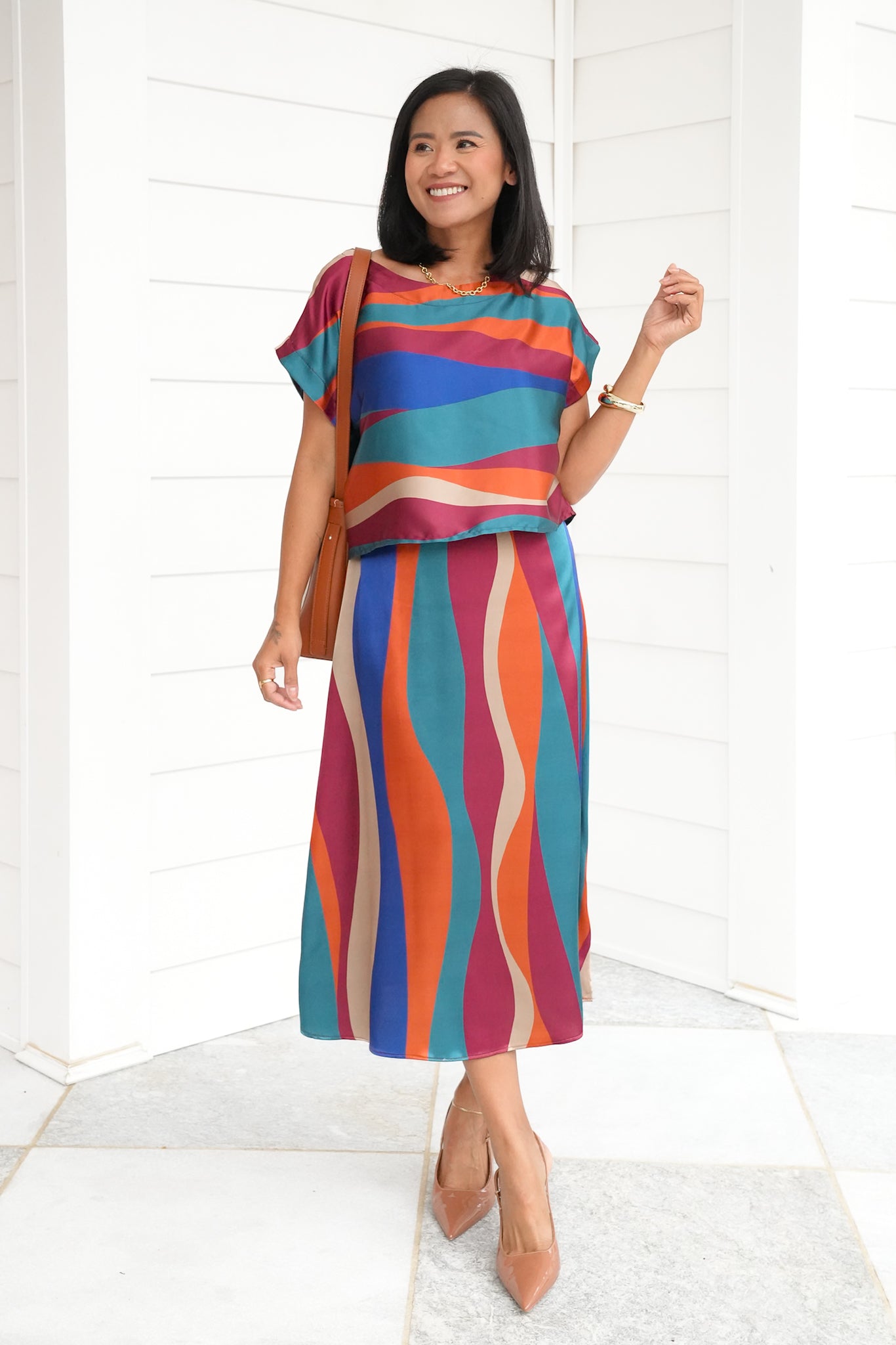 Plus/Reg Satin Vertical Wavy Stripe Midi Skirt