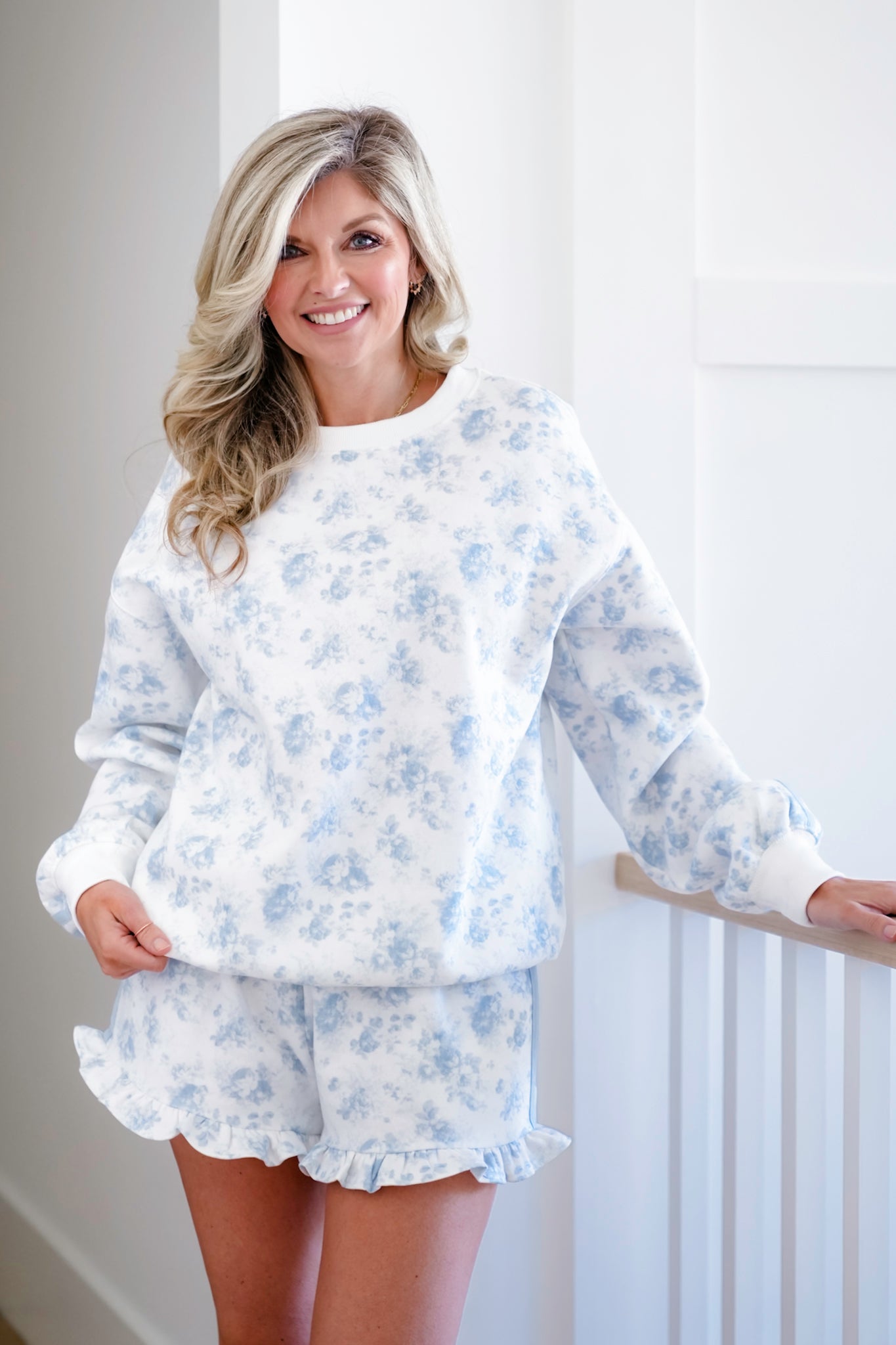 Floral Print Long Sleeve Pullover Sweatshirt