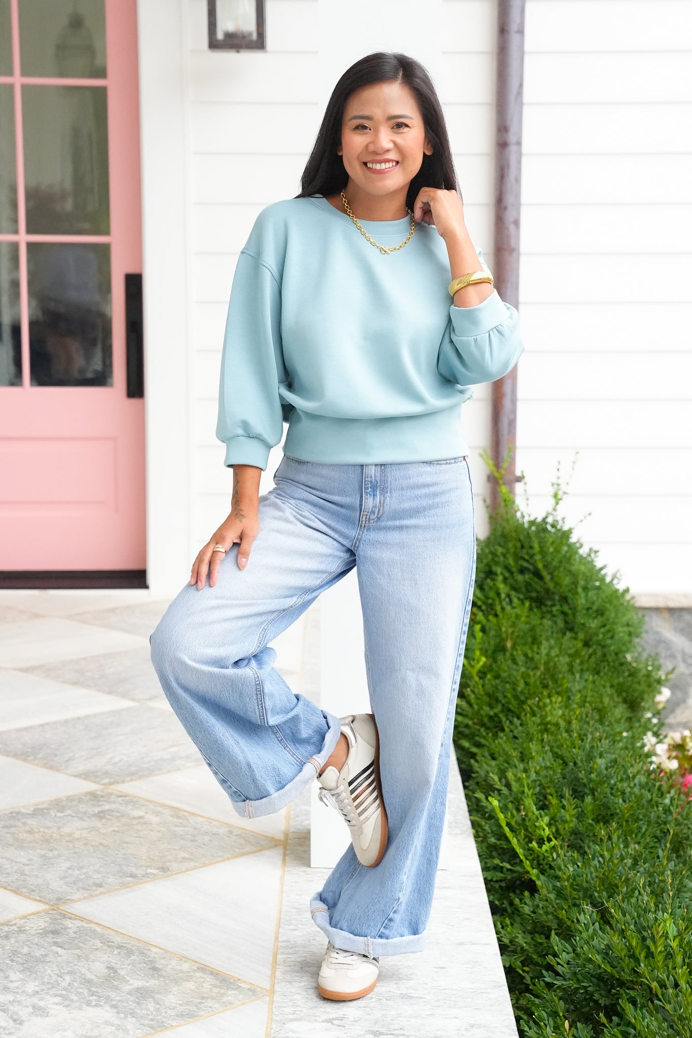 Door Buster! Solid 3/4 Sleeve Cropped Sweatshirt