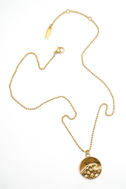 Salty Cali Wave Medallion Necklace