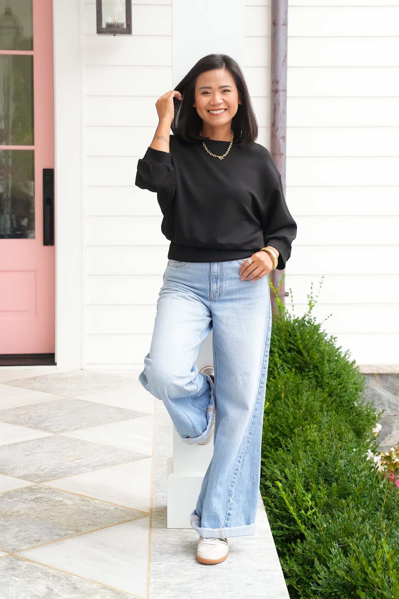 Door Buster! Solid 3/4 Sleeve Cropped Sweatshirt